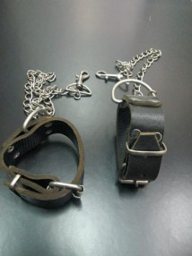 Χειροπέδες